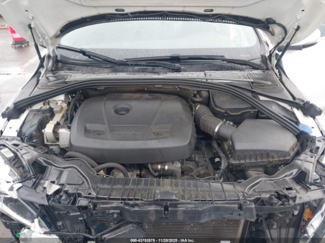 2017 VOLVO V60 YV149MSS6H1354604 Photo 9