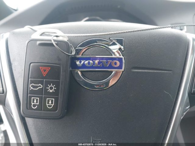 2017 VOLVO V60 YV149MSS6H1354604 Photo 10