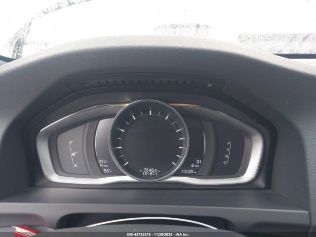 2017 VOLVO V60 YV149MSS6H1354604 Photo 6