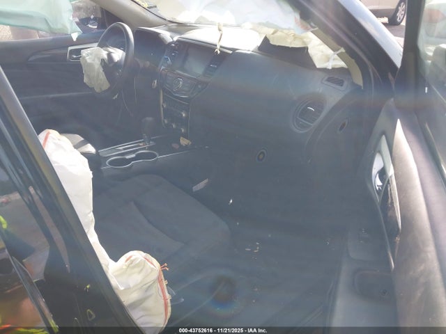 5N1DR2MNXJC606281 Nissan Pathfinder S
