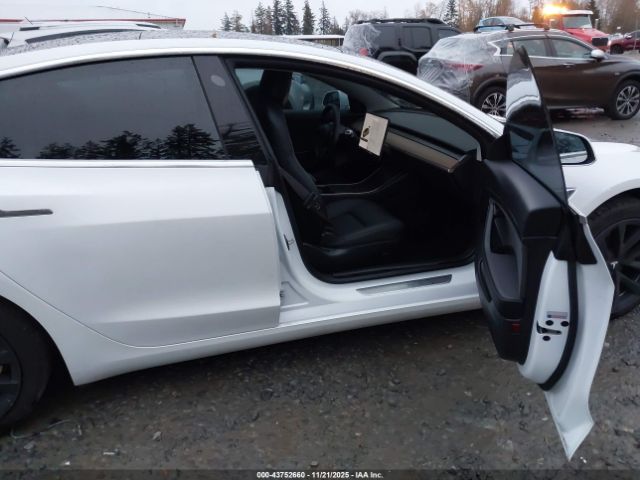 2020 TESLA MODEL 3 5YJ3E1EA7LF799447 Photo 4
