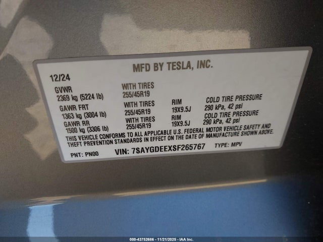 2025 TESLA MODEL Y 7SAYGDEEXSF265767 Photo 8