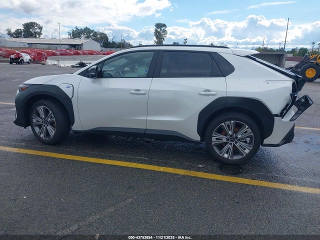 Subaru Solterra Limited 2024 JTMABABA4RA071493 Image 14