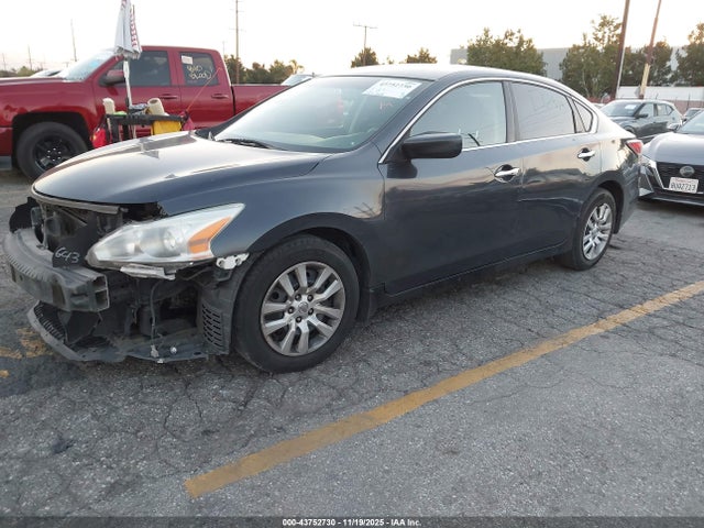 Nissan Altima 2.5 S 2015 1N4AL3AP0FC274871 Image 2