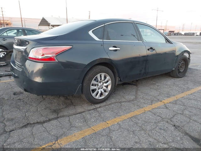 Nissan Altima 2.5 S 2015 1N4AL3AP0FC274871 Image 4