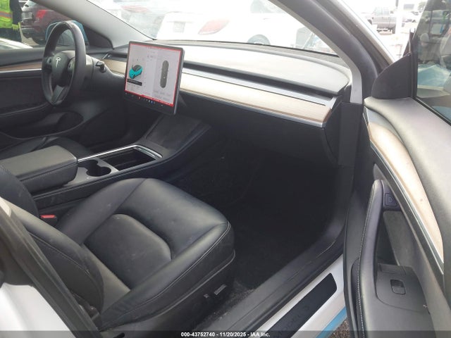 2022 TESLA MODEL 3 5YJ3E1EA3NF200353 Photo 4