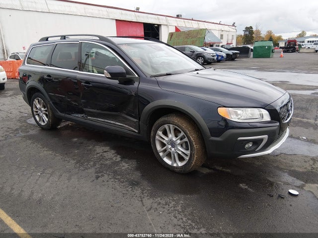 2016 VOLVO XC70 YV4612NM9G1254385