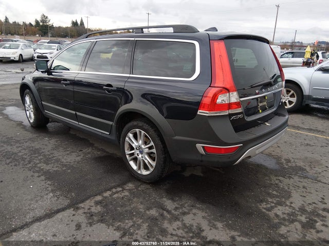 2016 VOLVO XC70 YV4612NM9G1254385 Photo 2