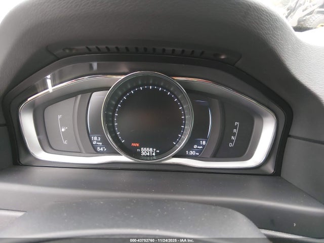 2016 VOLVO XC70 YV4612NM9G1254385 Photo 6