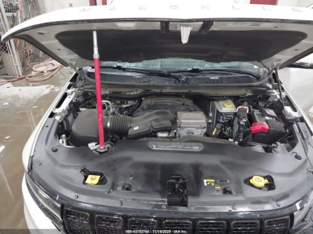 2022 JEEP WAGONEER 1C4SJVBT2NS136264 Photo 9