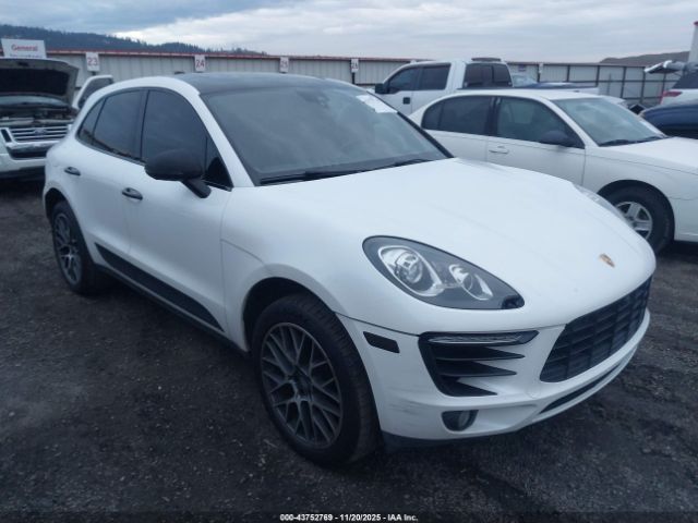 2016 PORSCHE MACAN WP1AB2A55GLB50732