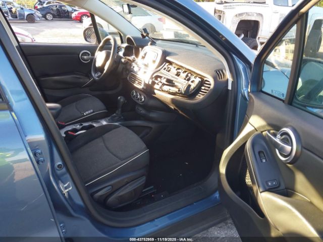 2017 FIAT 500X ZFBCFXAB3HP601980 Photo 4