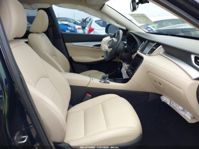 2019 INFINITI QX50 3PCAJ5M18KF114639 Photo 4