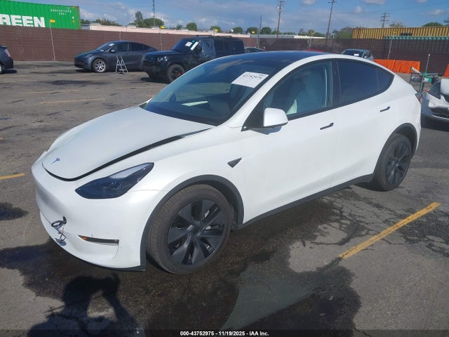 2025 TESLA MODEL Y 7SAYGAEE8SF305441 Photo 1