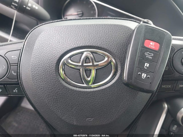 Toyota Rav4 Xle 2019 JTMP1RFV7KD030059 Image 11