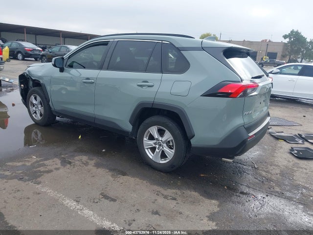 Toyota Rav4 Xle 2019 JTMP1RFV7KD030059 Image 3