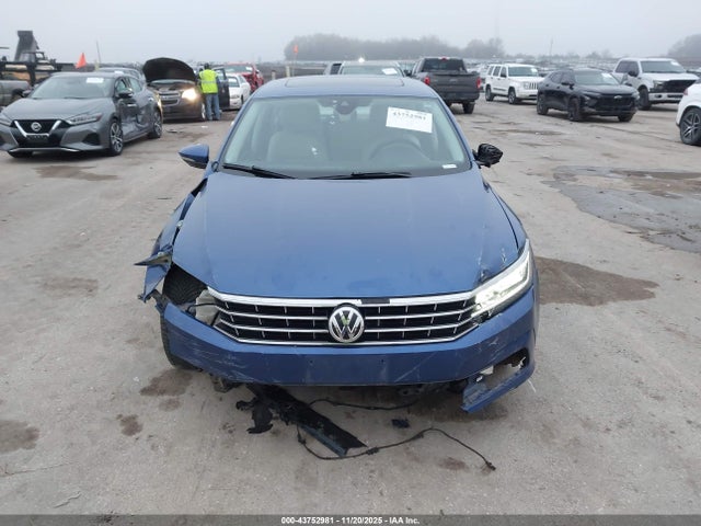 Auction sale of the 2017 Volkswagen Passat 1.8t Sel Premium, vin: 1VWCT7A35HC055721, lot number: 43752981