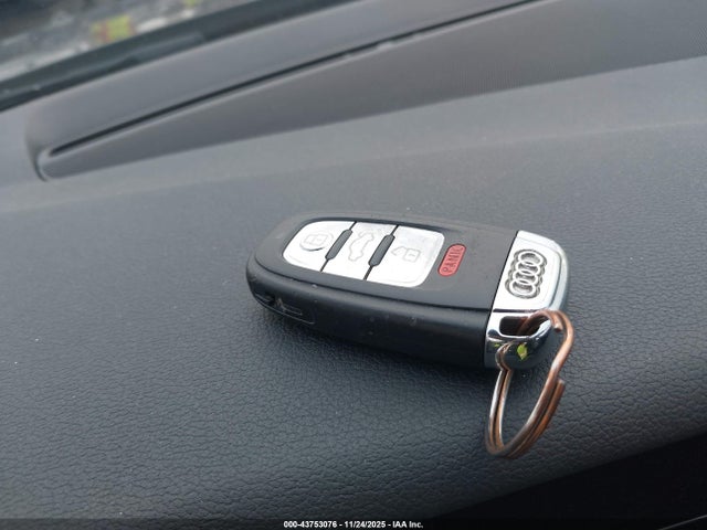 2011 AUDI A4 WAUAFAFLXBN045573 Photo 10