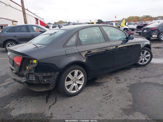 2011 AUDI A4 WAUAFAFLXBN045573 Photo 3