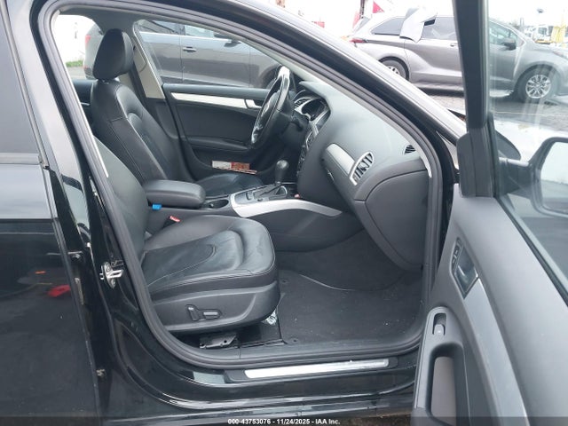 2011 AUDI A4 WAUAFAFLXBN045573 Photo 4