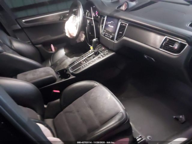 2018 PORSCHE MACAN WP1AG2A56JLB64602 Photo 4