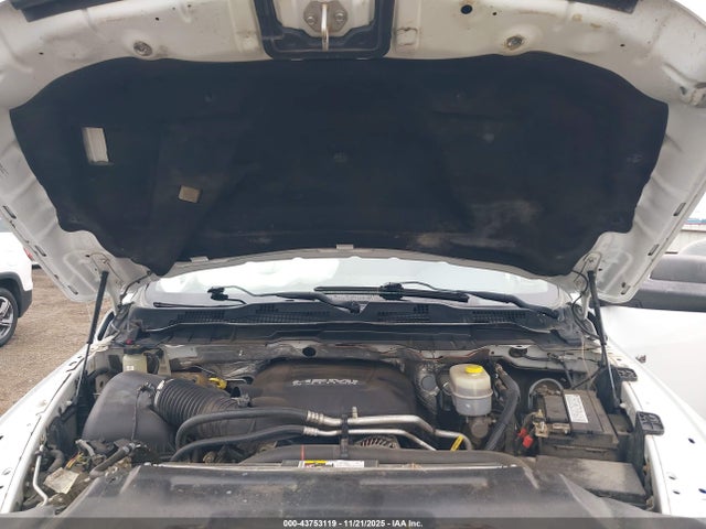 3C6UR5DJ7EG295521 RAM 2500 Slt