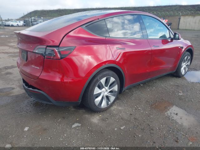 2024 TESLA MODEL Y 7SAYGDEE6RF989045 Photo 3