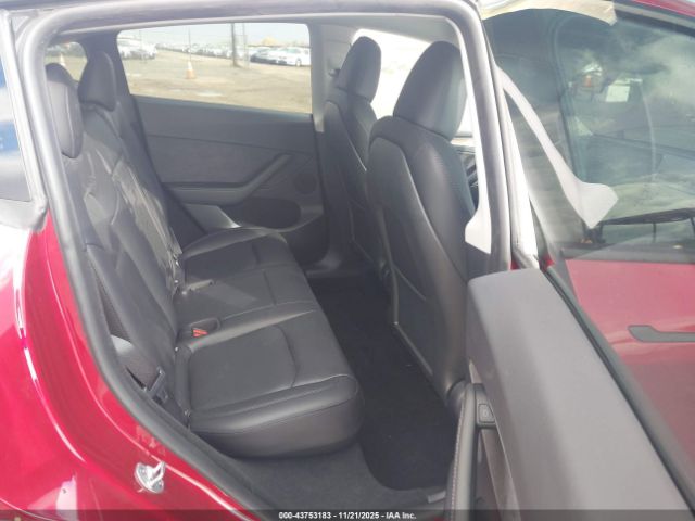 2024 TESLA MODEL Y 7SAYGDEE6RF989045 Photo 7