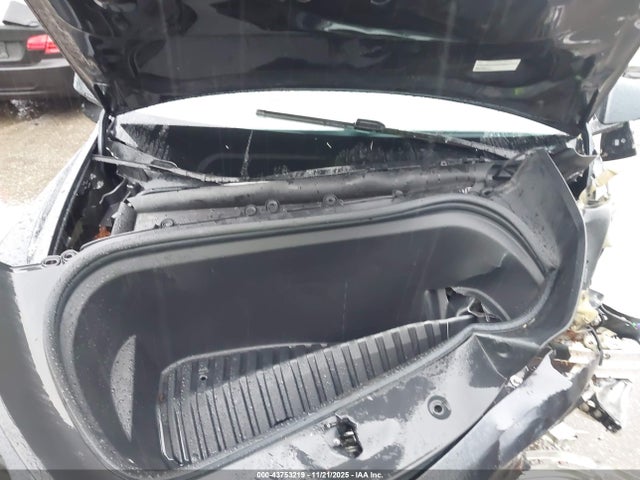 2024 TESLA MODEL Y 7SAYGAEE6RF066918 Photo 9