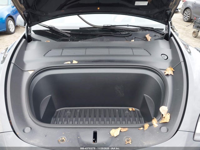 2024 TESLA MODEL Y 7SAYGAEE4RF166905 Photo 9