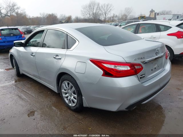 2017 NISSAN ALTIMA 1N4AL3AP6HC255521 Photo 2
