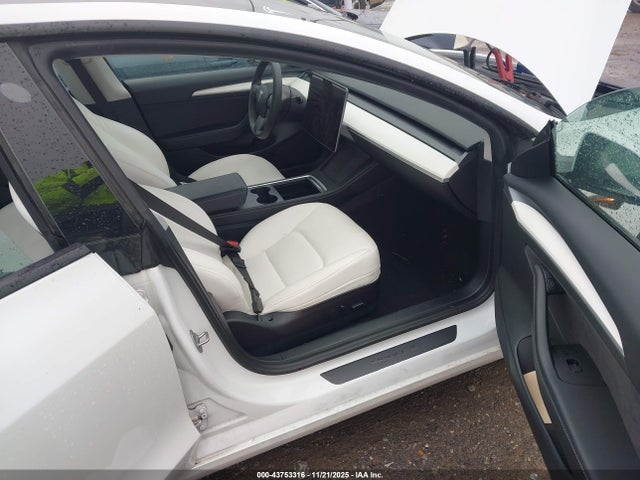 2021 TESLA MODEL 3 5YJ3E1EB9MF992967 Photo 4