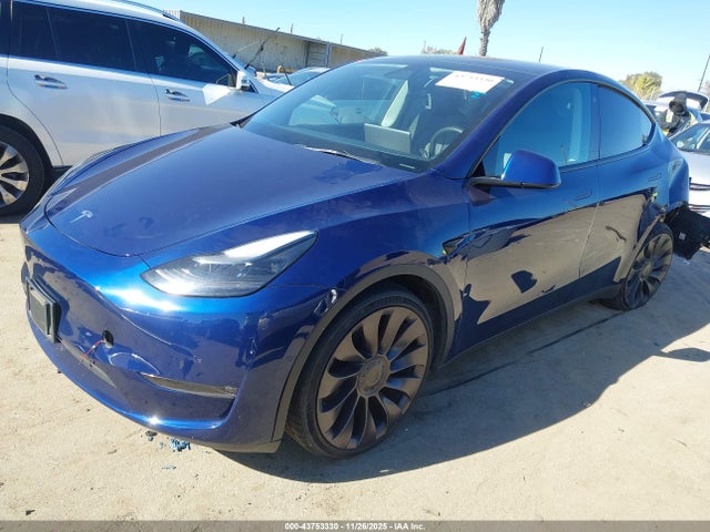 2022 TESLA MODEL Y 7SAYGDEF2NF330172 Photo 1