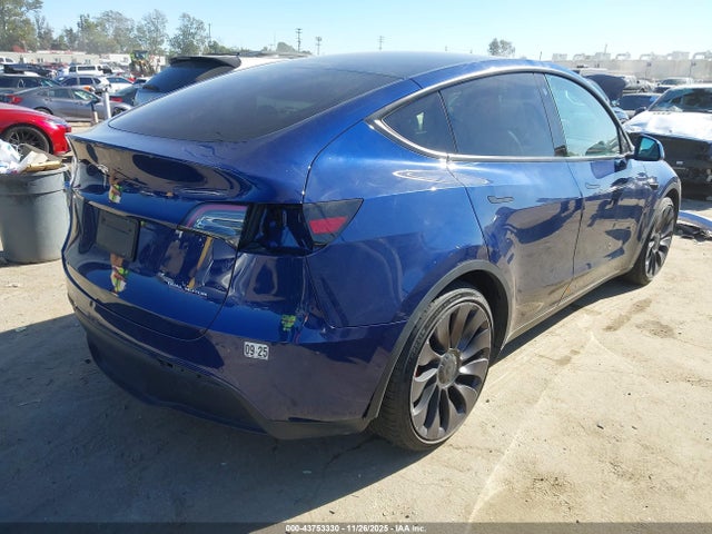 2022 TESLA MODEL Y 7SAYGDEF2NF330172 Photo 3