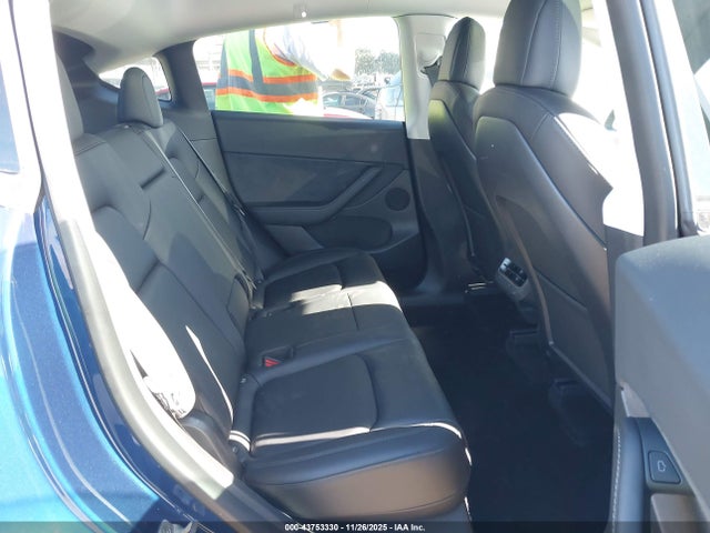 2022 TESLA MODEL Y 7SAYGDEF2NF330172 Photo 7
