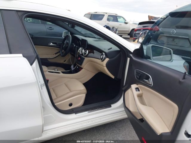 2014 MERCEDES-BENZ CLA 250 WDDSJ4EB3EN039608 Photo 4