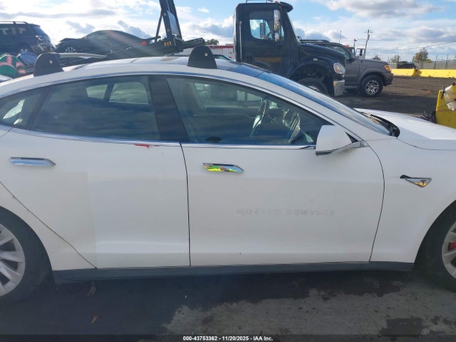 Tesla Model S 70d/85d/p85d 2015 5YJSA4H23FFP79617 Image 12