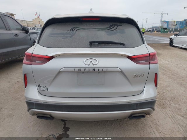 Infiniti Qx50 Luxe 2019 3PCAJ5M13KF121501 Image 16