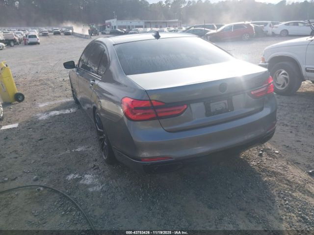2016 BMW 740I WBA7E2C57GG504630 Photo 2