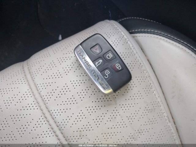 2018 LAND ROVER RANGE ROVER VELAR SALYM2RX8JA761835 Photo 10