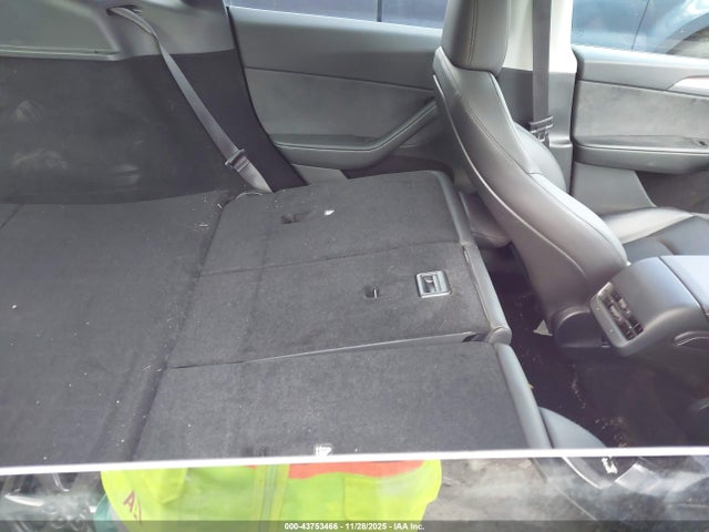 2024 TESLA MODEL Y 7SAYGDEF4RA261360 Photo 7