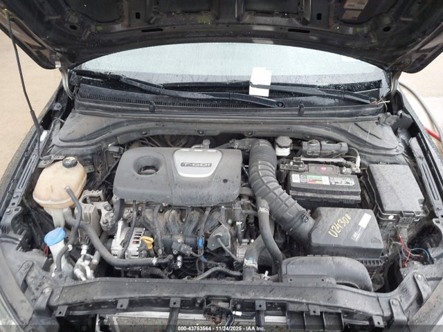 43753564 :رقم المزاد ، KMHD04LB5HU352013 vin ، 2017 Hyundai Elantra Sport مزاد بيع