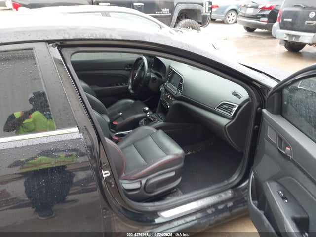 43753564 :رقم المزاد ، KMHD04LB5HU352013 vin ، 2017 Hyundai Elantra Sport مزاد بيع