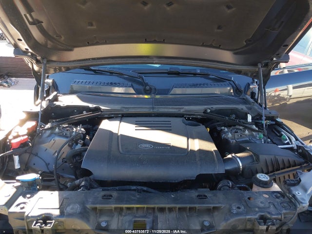SALEJ7EX9R2300244 Land Rover Defender 110 P300