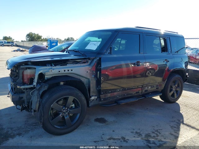 SALEJ7EX9R2300244 Land Rover Defender 110 P300