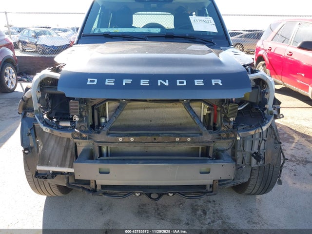 SALEJ7EX9R2300244 Land Rover Defender 110 P300
