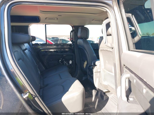 SALEJ7EX9R2300244 Land Rover Defender 110 P300