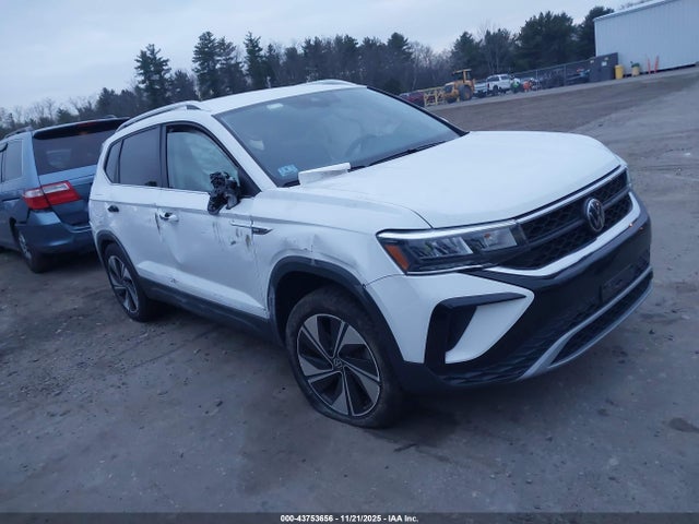 Продажа на аукционе авто 2024 Volkswagen Taos 1.5t Se, vin: 3VVUX7B23RM060774, номер лота: 43753656