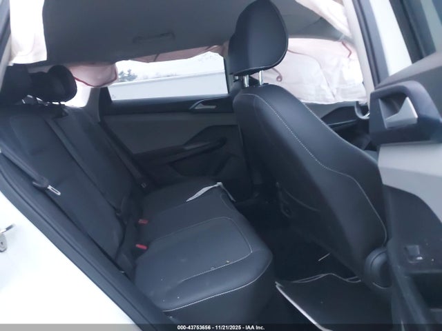 Продажа на аукционе авто 2024 Volkswagen Taos 1.5t Se, vin: 3VVUX7B23RM060774, номер лота: 43753656