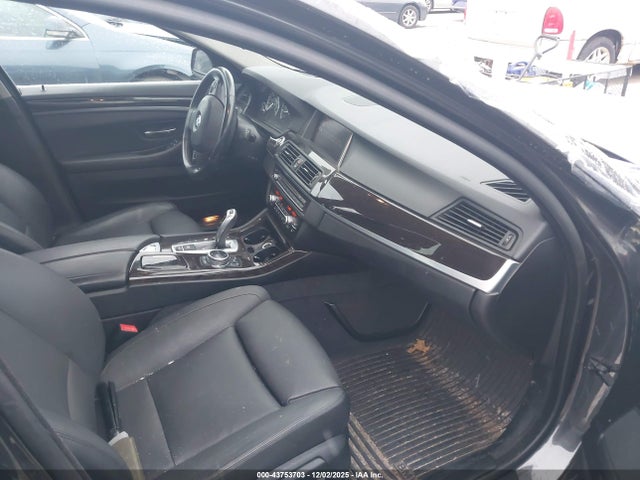 BMW 528i Xdrive 2015 WBA5A7C51FD621183 Image 5